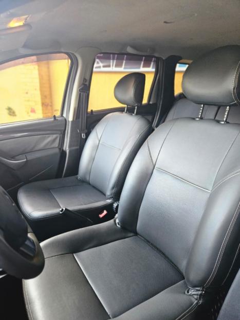 RENAULT Duster 2.0 16V 4P FLEX TECH ROAD AUTOMÁTICO, Foto 3 RENAULT Duster 2.0 16V 4P FLEX TECH ROAD AUTOMÁTICO, Foto 3