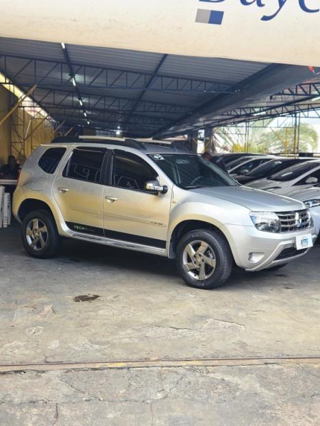 RENAULT Duster 2.0 16V 4P FLEX TECH ROAD AUTOMÁTICO, Foto 5 RENAULT Duster 2.0 16V 4P FLEX TECH ROAD AUTOMÁTICO, Foto 5