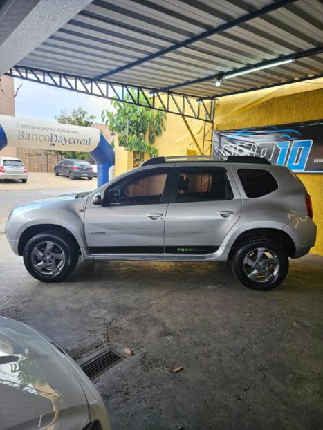 RENAULT Duster 2.0 16V 4P FLEX TECH ROAD AUTOMÁTICO, Foto 6 RENAULT Duster 2.0 16V 4P FLEX TECH ROAD AUTOMÁTICO, Foto 6