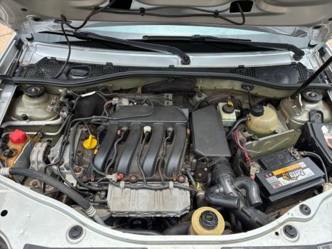 RENAULT Duster 2.0 16V 4P FLEX DYNAMIQUE AUTOM�TICO, Foto 3