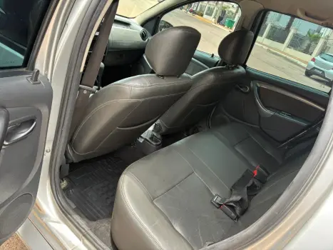 RENAULT Duster 2.0 16V 4P FLEX DYNAMIQUE AUTOM�TICO, Foto 9