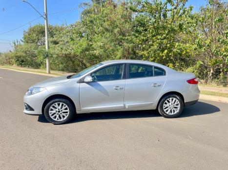 RENAULT Fluence 2.0 16V 4P FLEX DYNAMIQUE AUTOM�TICO, Foto 2