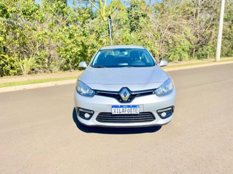 RENAULT Fluence 2.0 16V 4P FLEX DYNAMIQUE AUTOM�TICO, Foto 8