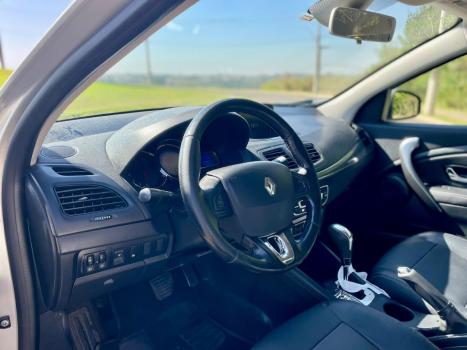 RENAULT Fluence 2.0 16V 4P FLEX DYNAMIQUE AUTOM�TICO, Foto 9