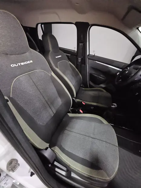 RENAULT Kwid 1.0 12V 4P SCE FLEX OUTSIDER, Foto 4