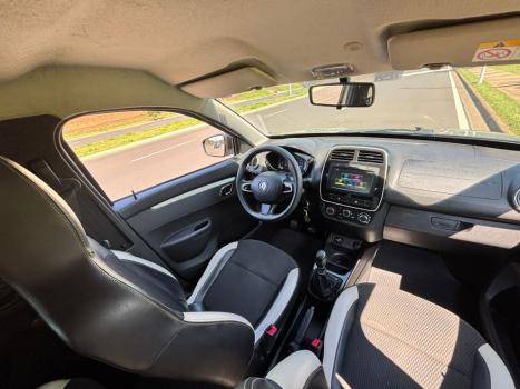 RENAULT Kwid 1.0 12V 4P SCE FLEX INTENSE, Foto 5