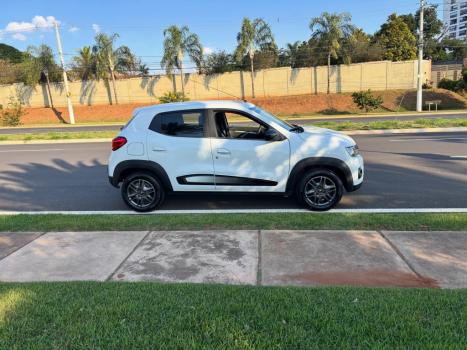 RENAULT Kwid 1.0 12V 4P SCE FLEX INTENSE, Foto 4