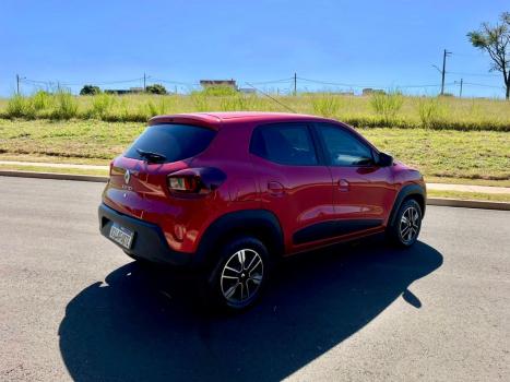 RENAULT Kwid 1.0 12V 4P SCE FLEX INTENSE, Foto 5