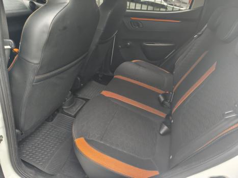 RENAULT Kwid 1.0 12V 4P SCE FLEX OUTSIDER, Foto 8