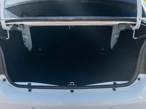 RENAULT Logan 1.0 16V 4P FLEX AUTHENTIQUE, Foto 13