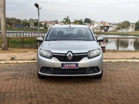 RENAULT Logan 1.0 16V 4P FLEX EXPRESSION, Foto 2