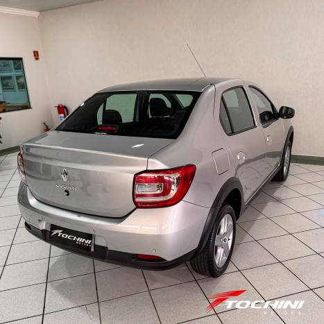 RENAULT Logan 1.6 16V 4P FLEX SCE ZEN X-TRONIC AUTOMÁTICO CVT, Foto 9