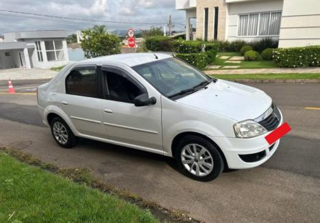 RENAULT Logan 1.6 4P  EXPRESSION, Foto 2