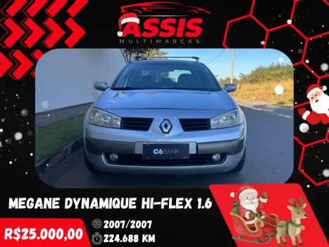 RENAULT Megane Sedan , Foto 2