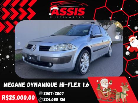 RENAULT Megane Sedan , Foto 3