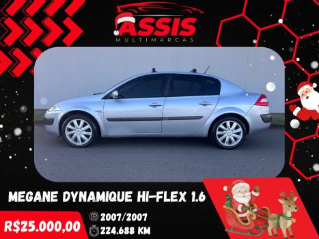 RENAULT Megane Sedan , Foto 4