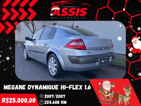 RENAULT Megane Sedan , Foto 5