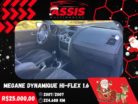 RENAULT Megane Sedan , Foto 10