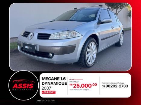 RENAULT Megane Sedan , Foto 3