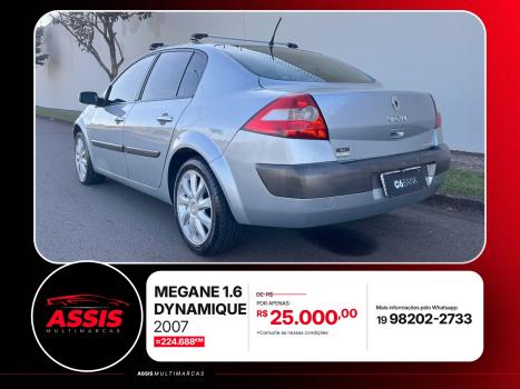 RENAULT Megane Sedan , Foto 5