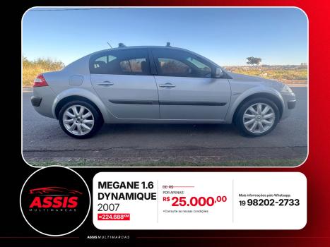 RENAULT Megane Sedan , Foto 8