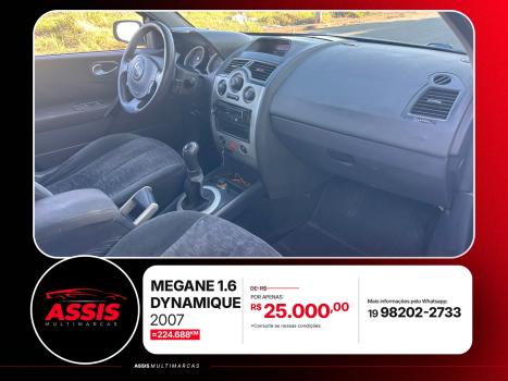 RENAULT Megane Sedan , Foto 10