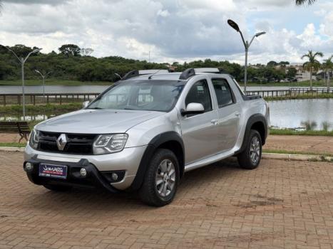 RENAULT Oroch 2.0 16V 4P FLEX DYNAMIQUE AUTOM�TICO, Foto 3