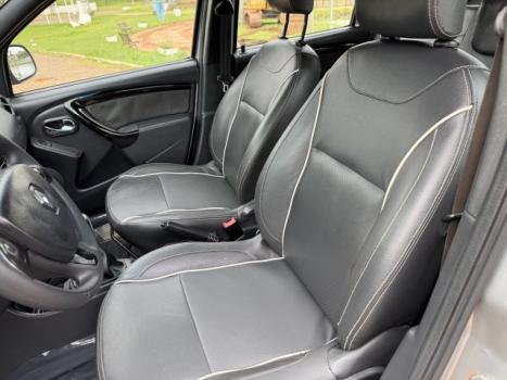 RENAULT Oroch 2.0 16V 4P FLEX DYNAMIQUE AUTOM�TICO, Foto 9