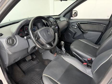 RENAULT Oroch 2.0 16V 4P FLEX DYNAMIQUE AUTOM�TICO, Foto 10