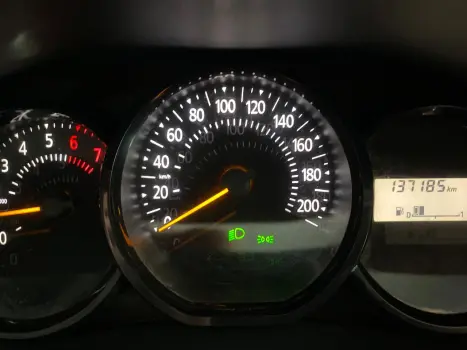 RENAULT Sandero 1.0 12V 4P FLEX SCE AUTHENTIQUE, Foto 9 RENAULT Sandero 1.0 12V 4P FLEX SCE AUTHENTIQUE, Foto 9