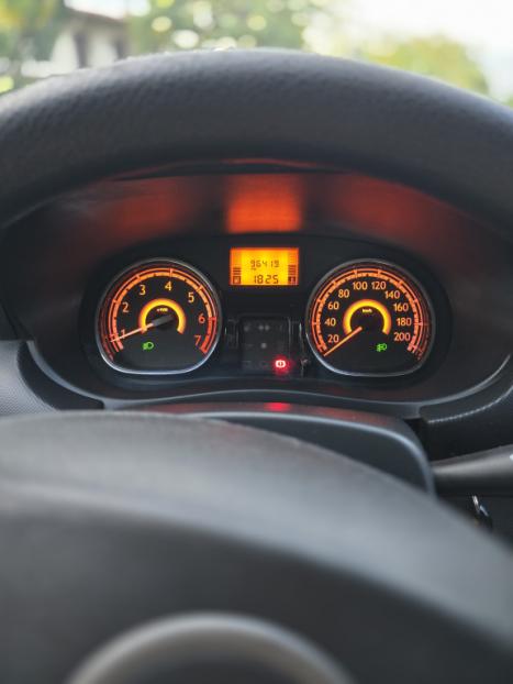 RENAULT Sandero 1.0 16V 4P FLEX EXPRESSION, Foto 5