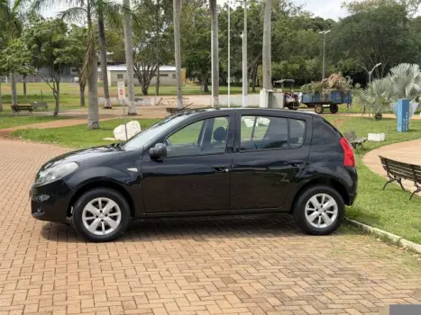 RENAULT Sandero 1.0 16V 4P FLEX AUTHENTIQUE, Foto 4