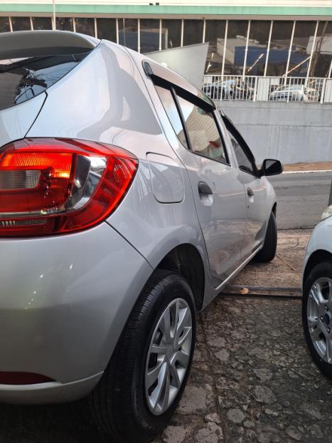 RENAULT Sandero 1.0 16V 4P FLEX AUTHENTIQUE, Foto 9
