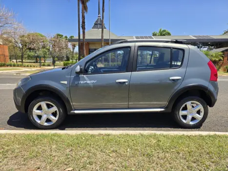 RENAULT Sandero 1.6 16V 4P FLEX SCE STEPWAY, Foto 10 RENAULT Sandero 1.6 16V 4P FLEX SCE STEPWAY, Foto 10