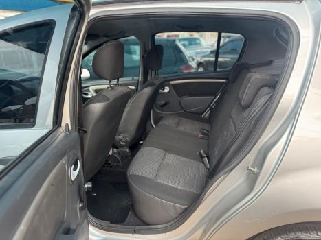 RENAULT Sandero 1.6 16V 4P FLEX SCE EXPRESSION, Foto 6 RENAULT Sandero 1.6 16V 4P FLEX SCE EXPRESSION, Foto 6