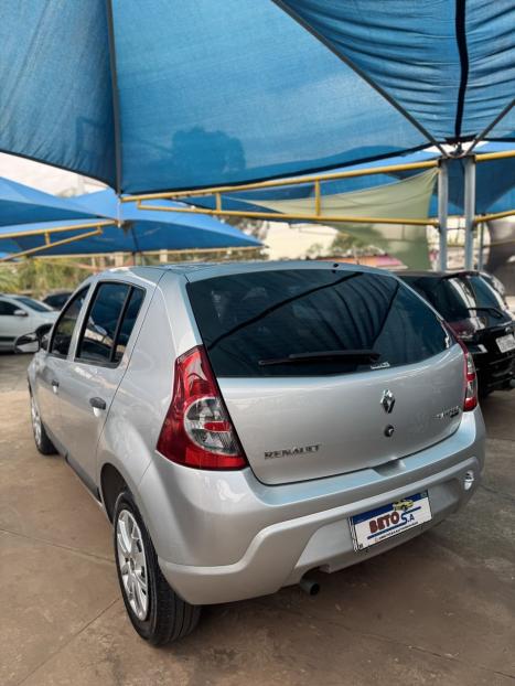 RENAULT Sandero 1.6 16V 4P FLEX SCE EXPRESSION, Foto 7 RENAULT Sandero 1.6 16V 4P FLEX SCE EXPRESSION, Foto 7