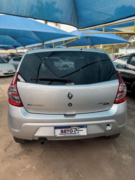 RENAULT Sandero 1.6 16V 4P FLEX SCE EXPRESSION, Foto 8 RENAULT Sandero 1.6 16V 4P FLEX SCE EXPRESSION, Foto 8