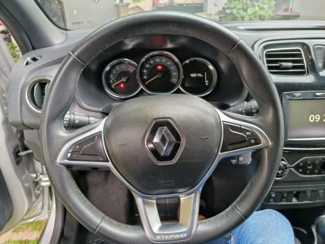 RENAULT Sandero 1.6 16V 4P SCE FLEX STEPWAY ICONIC X-TRONIC AUTOM�TICO CVT, Foto 4