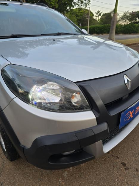 RENAULT Sandero 1.6 4P FLEX STEPWAY, Foto 3