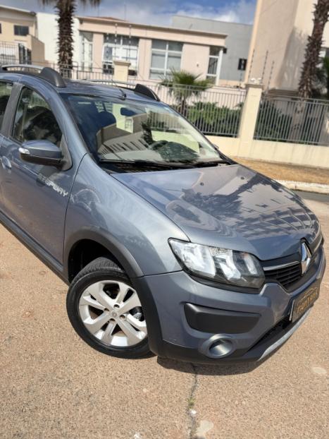 RENAULT Sandero 1.6 16V 4P FLEX STEPWAY, Foto 5