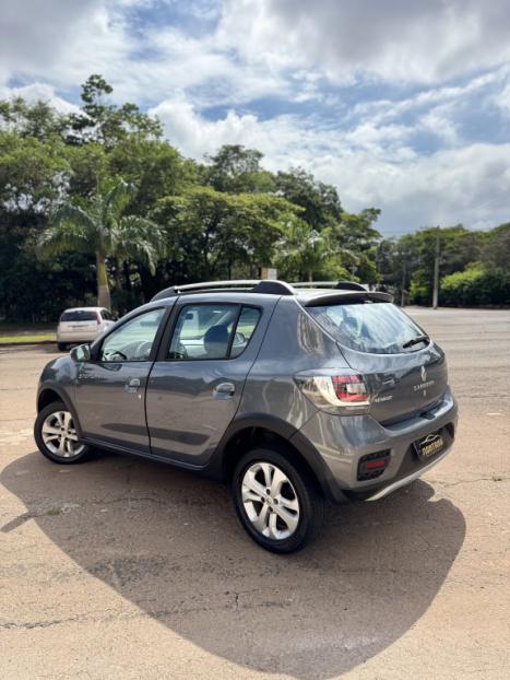 RENAULT Sandero 1.6 16V 4P FLEX STEPWAY, Foto 8