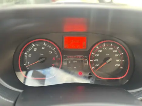 RENAULT Sandero 1.6 16V 4P FLEX STEPWAY AUTOM�TICO, Foto 9