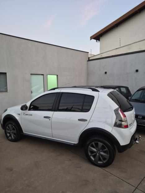 RENAULT Sandero 1.6 16V 4P FLEX STEPWAY RIP CURL, Foto 5