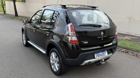RENAULT Sandero 1.6 16V 4P FLEX STEPWAY AUTOMÁTICO, Foto 2