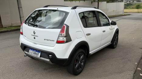 RENAULT Sandero 1.6 4P FLEX STEPWAY RIP CURL, Foto 2