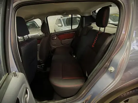 RENAULT Sandero , Foto 8