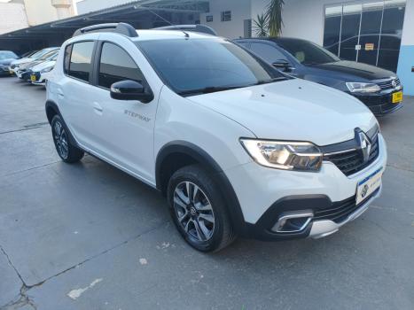 RENAULT Stepway 1.6 16V 4P FLEX ICONIC X-TONIC AUTOM�TICO CVT, Foto 3