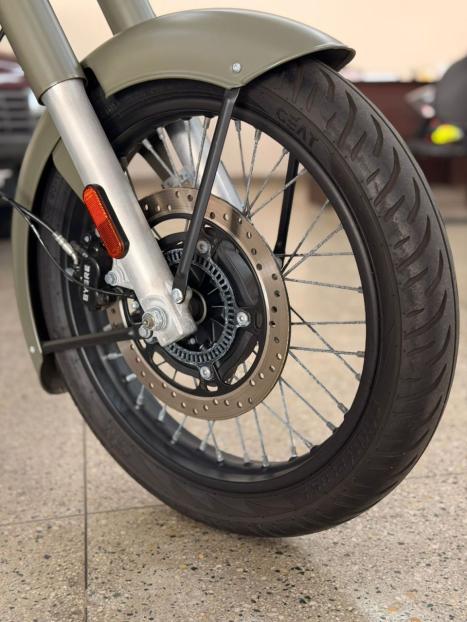 ROYAL ENFIELD Classic 350 ABS, Foto 3