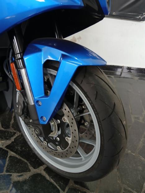 SUZUKI GSX-8R , Foto 6