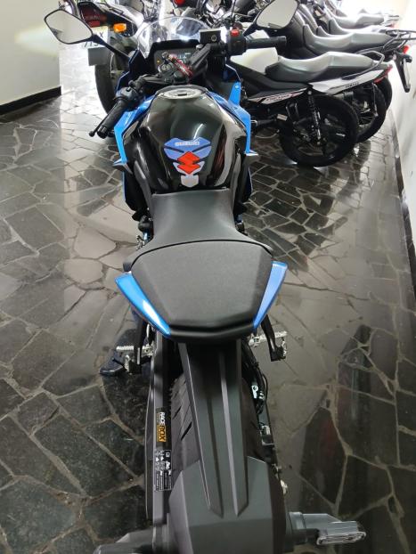 SUZUKI GSX-8R , Foto 6